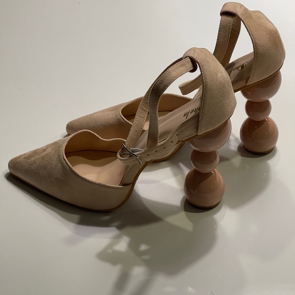 NWOT Nude Suede Slingback Pump Unique Pebbled/Bubble Heel - Fits US Size-8